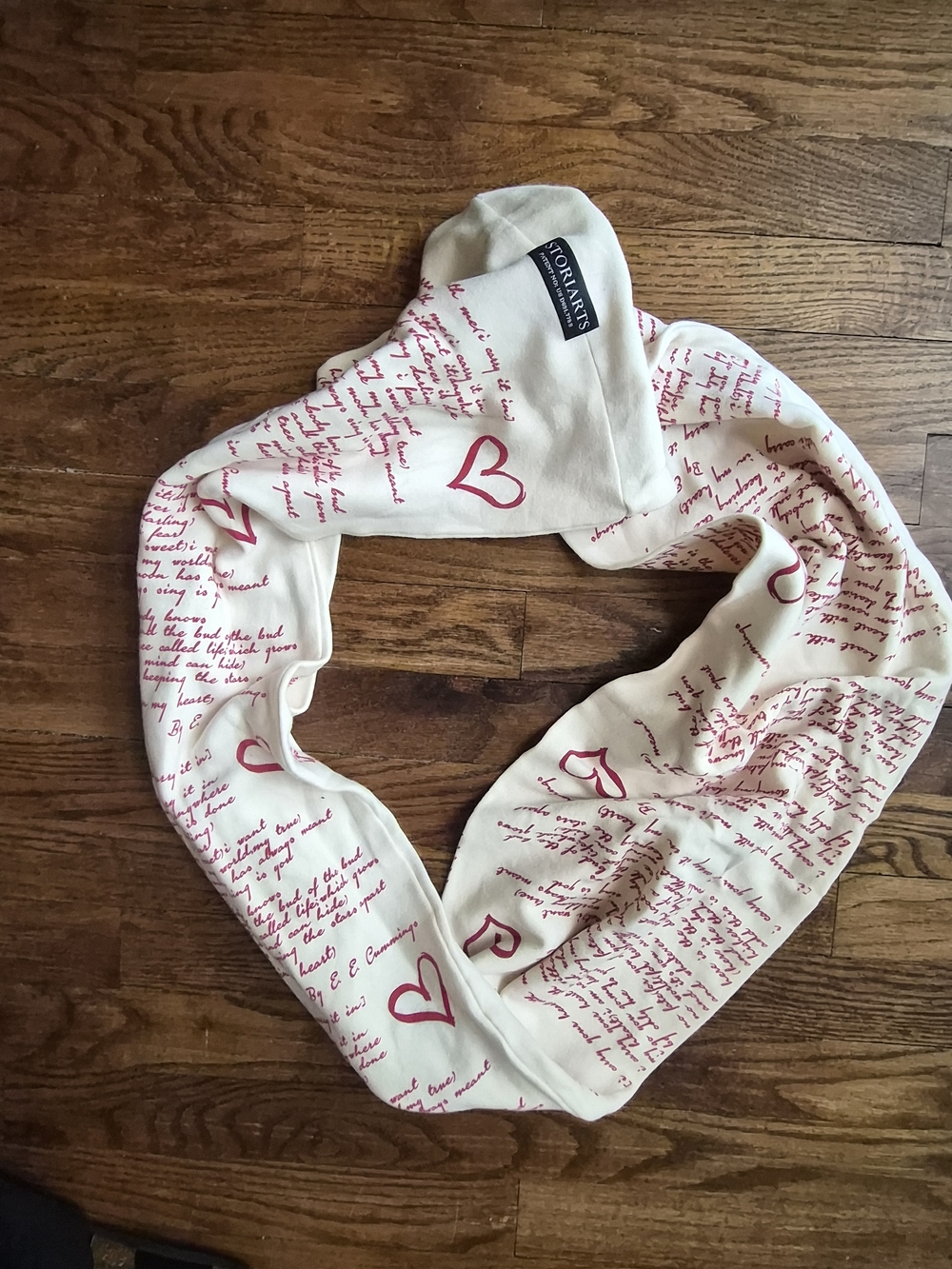 Storiarts Infinity Scarf E.E. Cummings Poem Heart Print - Picture 2 of 6